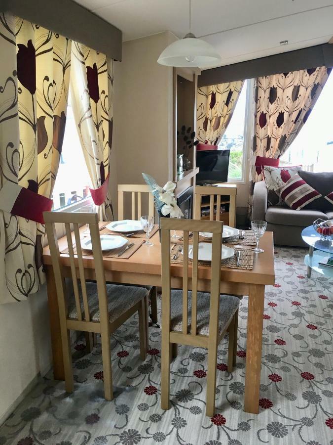 Отель Swanage Caravan Экстерьер фото